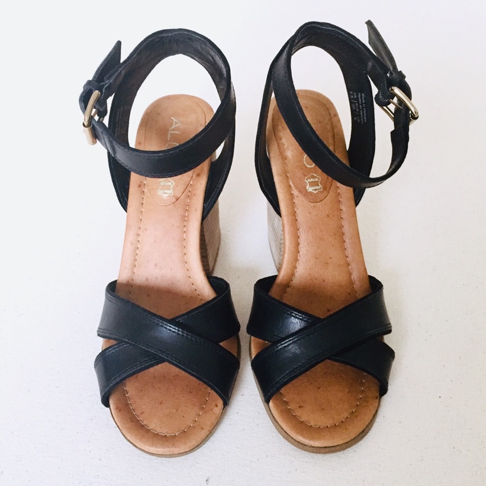 ALDO Black Leather Crisscross Stacked Heel Sandal